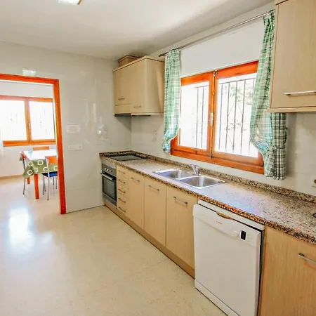 Laura-28a - Traditionally Furnished Detached With Peaceful Surroundings In كاليبي